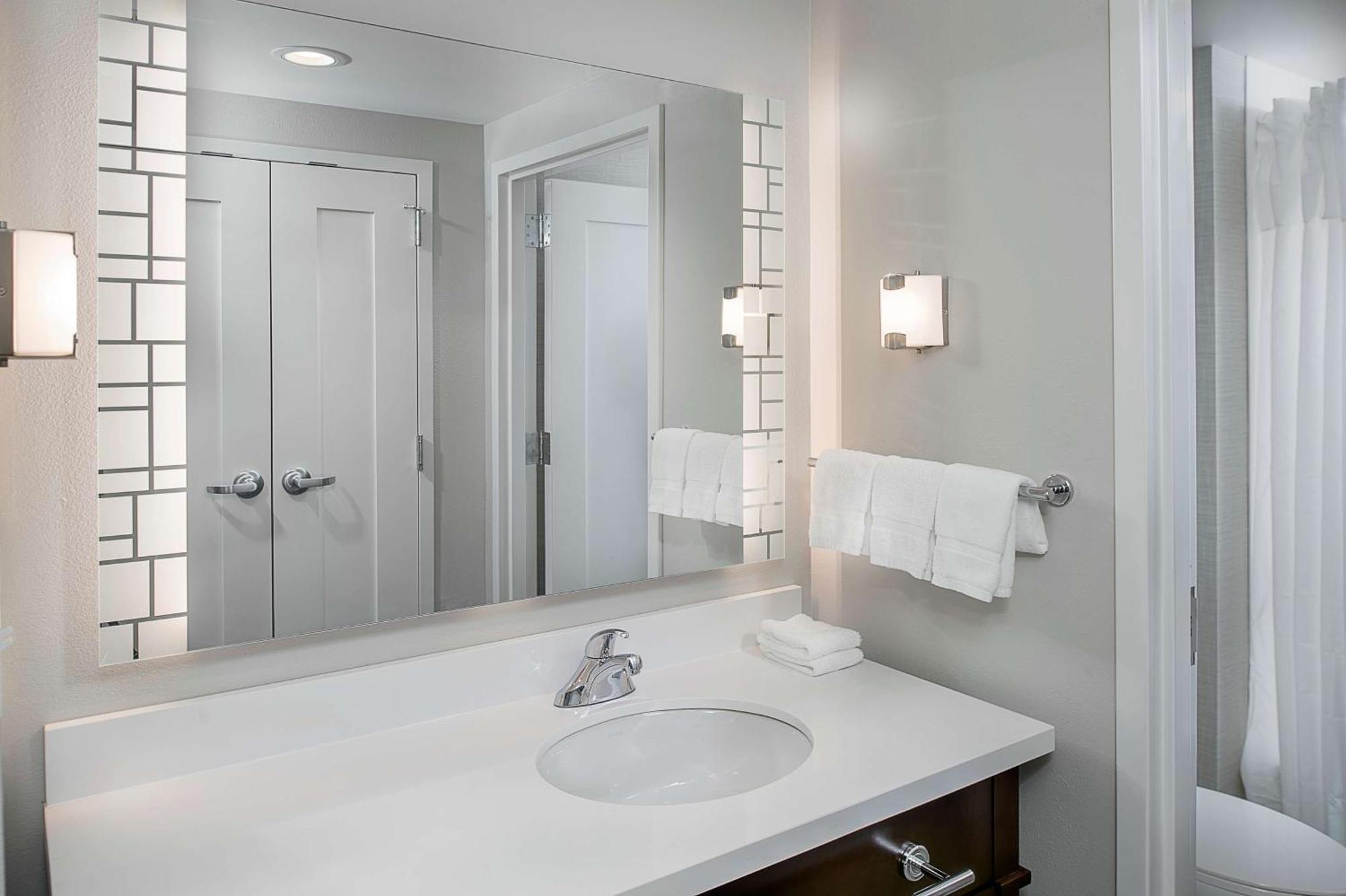Homewood Suites By Hilton St. Louis Westport Мэриленд-Хайтс Экстерьер фото